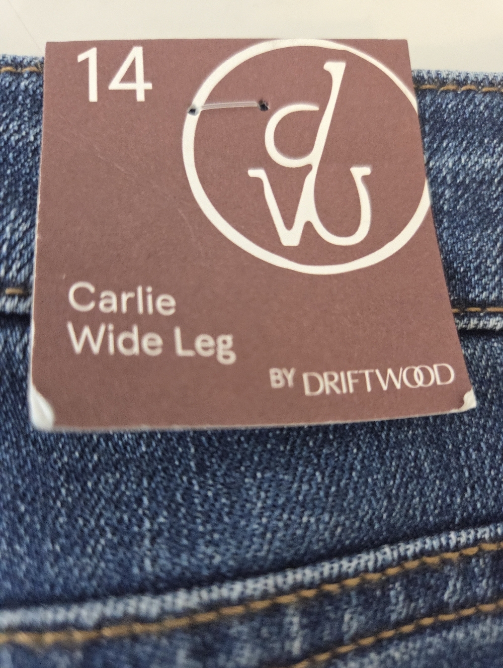 Driftwood Carlie Wide Leg Embroidered Retro Flower Womens Denim Jeans Size 14NWT - Picture 11 of 11
